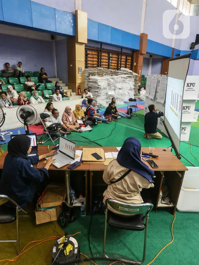 Proses Rekapitulasi Hasil Pemilu 2024 di Kecamatan Senen