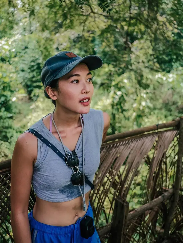 9 Potret Olivia Aten, Miss Global Indonesia dengan Paras Oriental Punya Hobi Traveling Keliling Nusantara