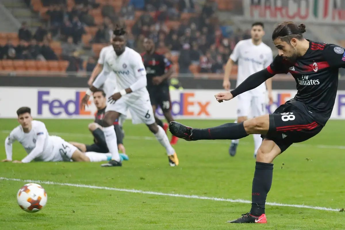 AC Milan Lumat Austria Vienna