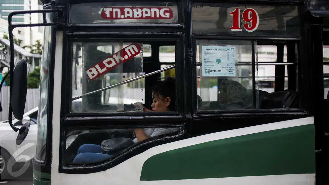 2019, Seluruh Angkutan Umum Harus Ber-AC