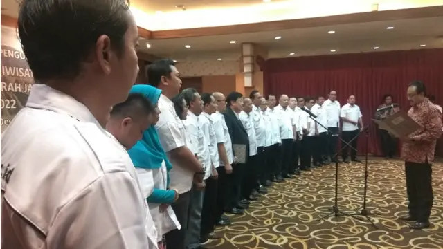Pelantikan dan Pengukuhan Gabungan Industri Pariwisata Indonesia (GIPI) DPD Jatim periode 2016 -2022 di Surabaya