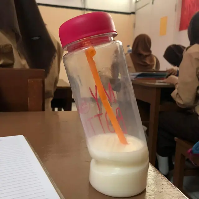 6 Bentuk Botol Ini Nyeleneh Banget, Enggak Habis Pikir