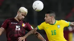 Meski tak diperkuat oleh pemain bintang mereka yakni Neymar yang menjalani skorsing akibat akumulasi kartu kuning, Tim Samba tetap berhasil membungkam tuan rumah dengan skor 3-1. (AP/Ariana Cubillos)