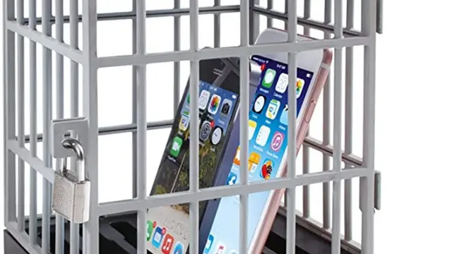 7 Benda Nyeleneh yang Dijual di Online Shop Ini Bikin Geleng Kepala