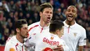 Sevilla bermain 2-2 melawan tuan rumah Shakhtar dalam laga leg pertama semifinal Liga Europa di Stadion Arena Lviv, Lviv, Ukraina, Jumat (29/4/2016) dini hari WIB. (AFP/Janek Skarzynski)