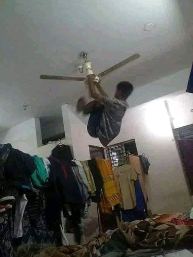 6 Potret Nyeleneh Saat Orang Bosan di Rumah