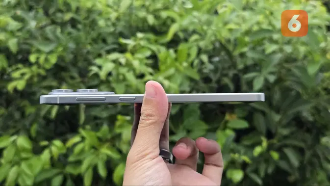 <p>Desain tipis Galaxy S25 Edge hanya 5,8 mm (Liputan6.com/ Agustin Setyo Wardani)</p>