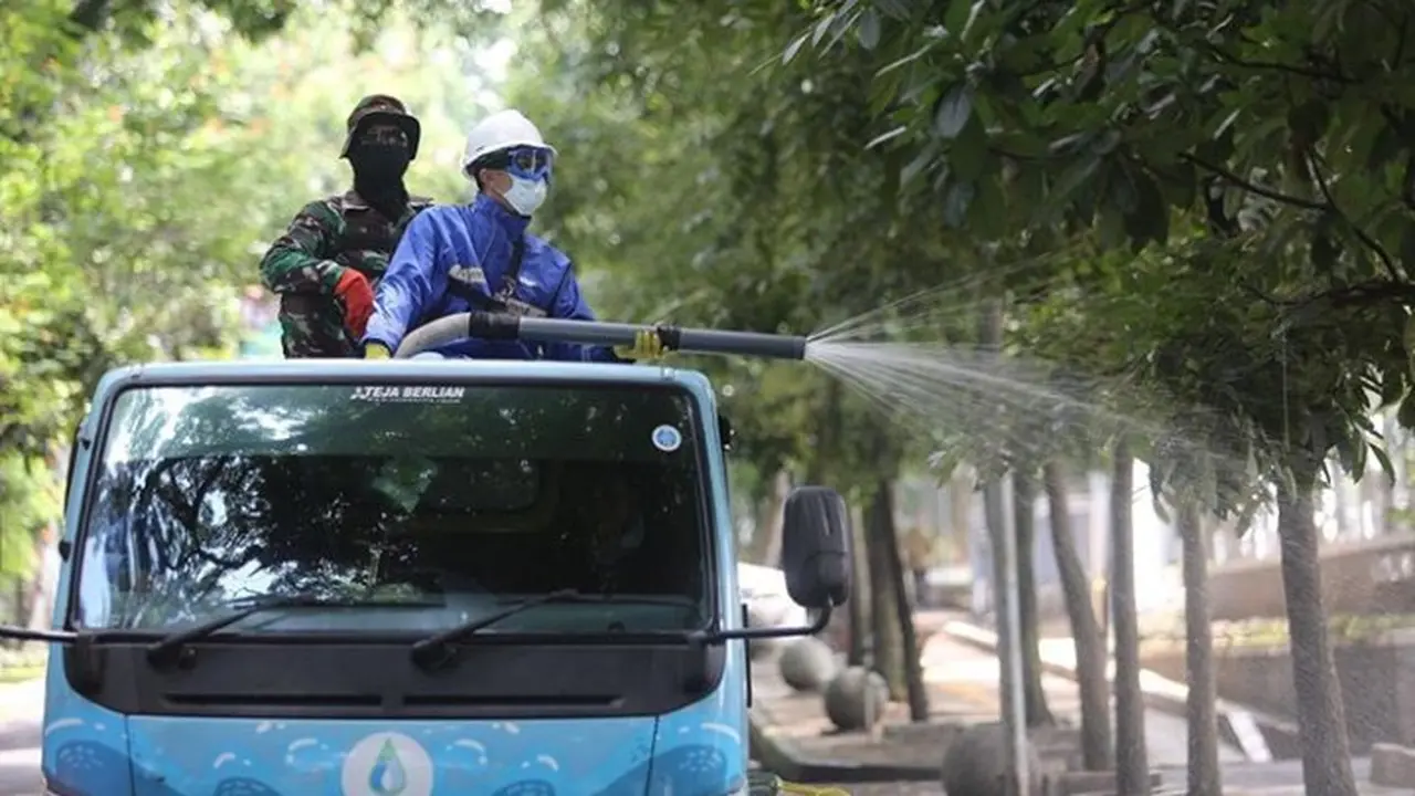 Penyemprotan Disinfektan