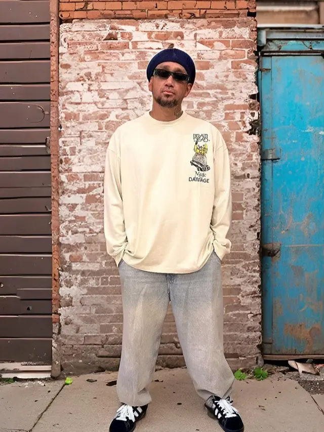 Potret Tora Sudiro bergaya anak muda (Sumber: Instagram/t_orasudi_ro)