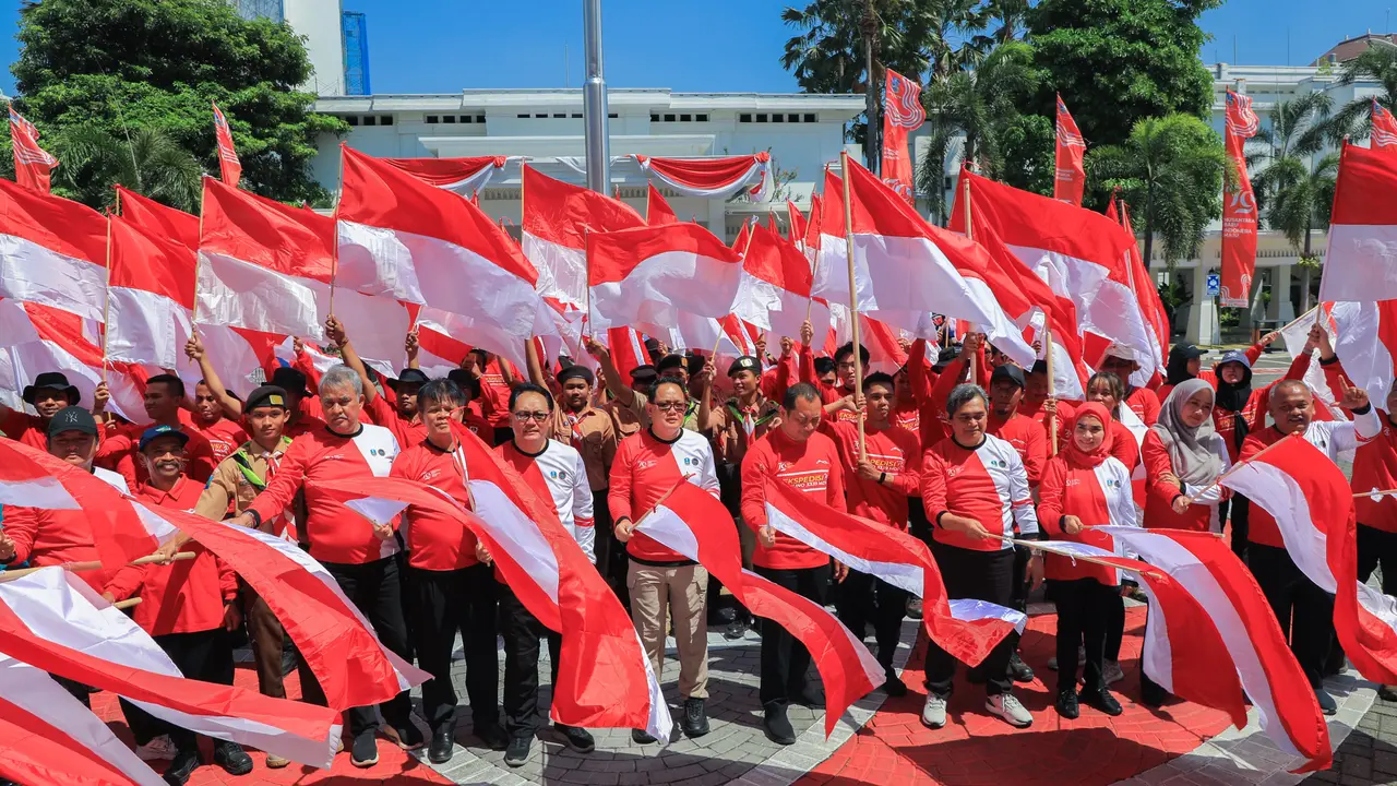 Tim pendaki Ekspedisi 79 yang akan mengibarkan bendera Merah Putih raksasa pada 17 Agustus di gunung para petapa, yaitu Gunung Arjuno. (Istimewa)