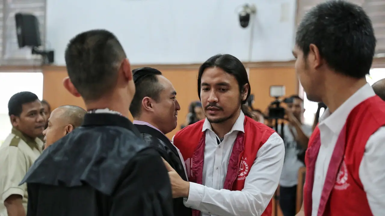 [Bintang] Ello Sidang Putusan