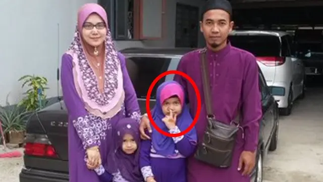 6 Pose Nyeleneh dalam Foto Lebaran Keluarga, Bikin Senyum Sendiri