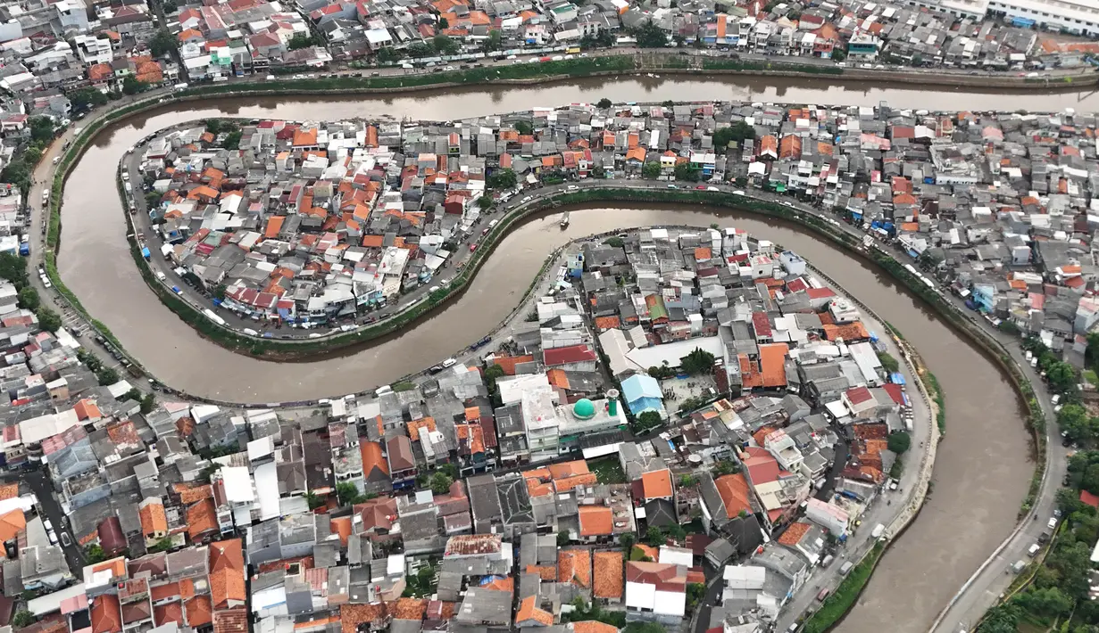 Sisanya, sepanjang 16,52 kilometer, belum dikerjakan karena belum rampungnya proses pembebasan lahan. (merdeka.com/Arie Basuki)
