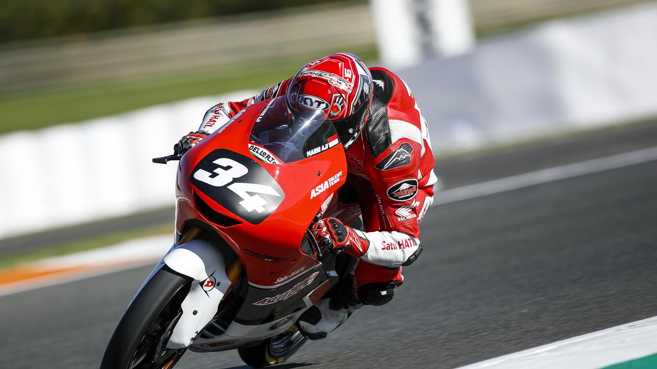 Pembalap Indoensia, Mario Suryo Aji saat tampil pada kualifikasi Moto3 FIM CEV 2019 di Ricardo Tormo, Valencia, (Sabtu 9 November 2019)