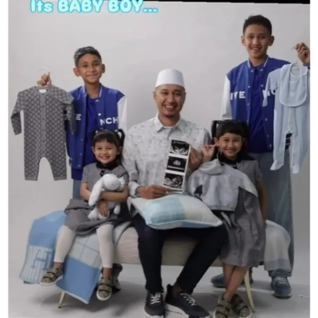 6 Potret Dekorasi Gender Reveal Kehamilan Ketiga Kartika Putri, Ada Media Lukis