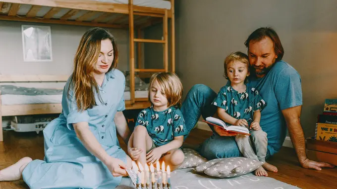 Menjalankan Peran dalam Keluarga