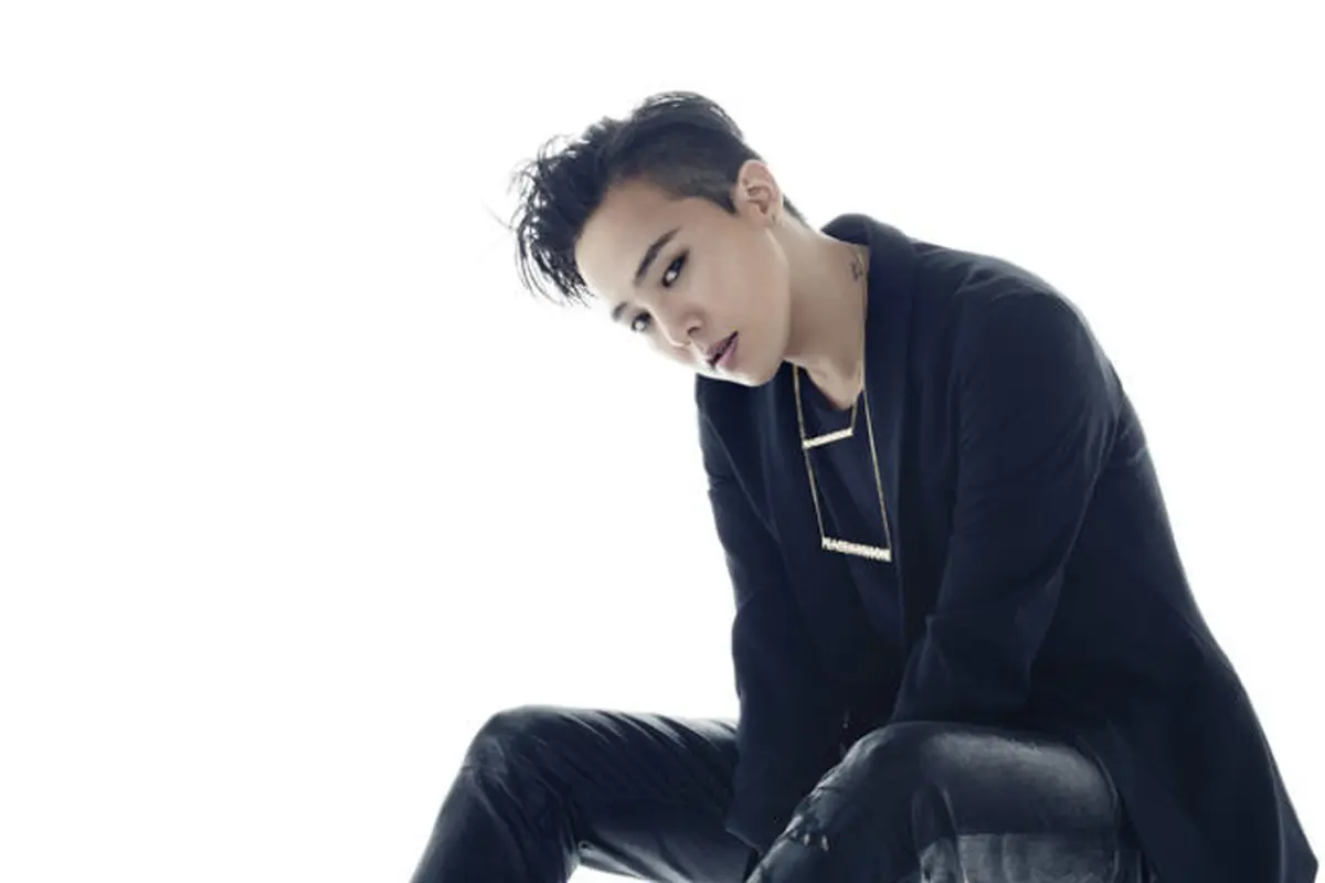 [Bintang] G-Dragon Sumbang Suara di Album Baru IU