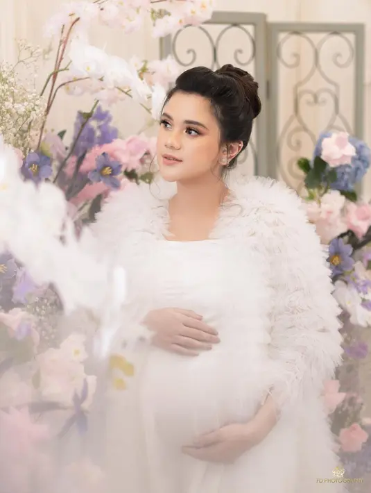 Maternity Shoot Audi Marissa (Instagram/fdphotography90)