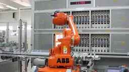 Pabrik terbaru ini dilengkapi dengan teknologi otomasi perakitan dan peralatan untuk pengujian produk yang paling mutakhir dan telah sesuai dengan standar internasional, Jawa Barat, Kamis (09/10/2014) (Dok.Humas ABB)