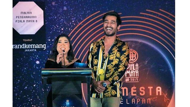 Momen Mesra Kiky Saputri dengan 6 Artis Ganteng, Terbaru Dicium Iqbaal