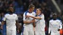 Pemain Leicester merayakan kemenangan 1-0 atas Crystal Palace pada laga Liga Premier Inggris di Stadion Selhurst Park, Inggris, Sabtu (19/3/2016). Kemenangan ini membuat Leicester kian kokoh di puncak klasemen. (AFP/Adrian Dennis)