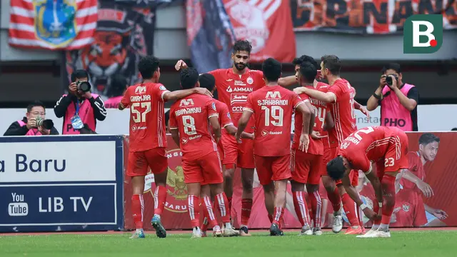 Foto: Aji Kusuma dan Abdulla Yusuf Helal Cetak Brace, Persija Terkam PSM untuk Rebut Puncak Klasemen BRI Liga 1