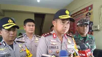 Kapolda Sulsel Irjen Pol Umar Septono bangun di pagi buta (Liputan6.com/ Eka Hakim)