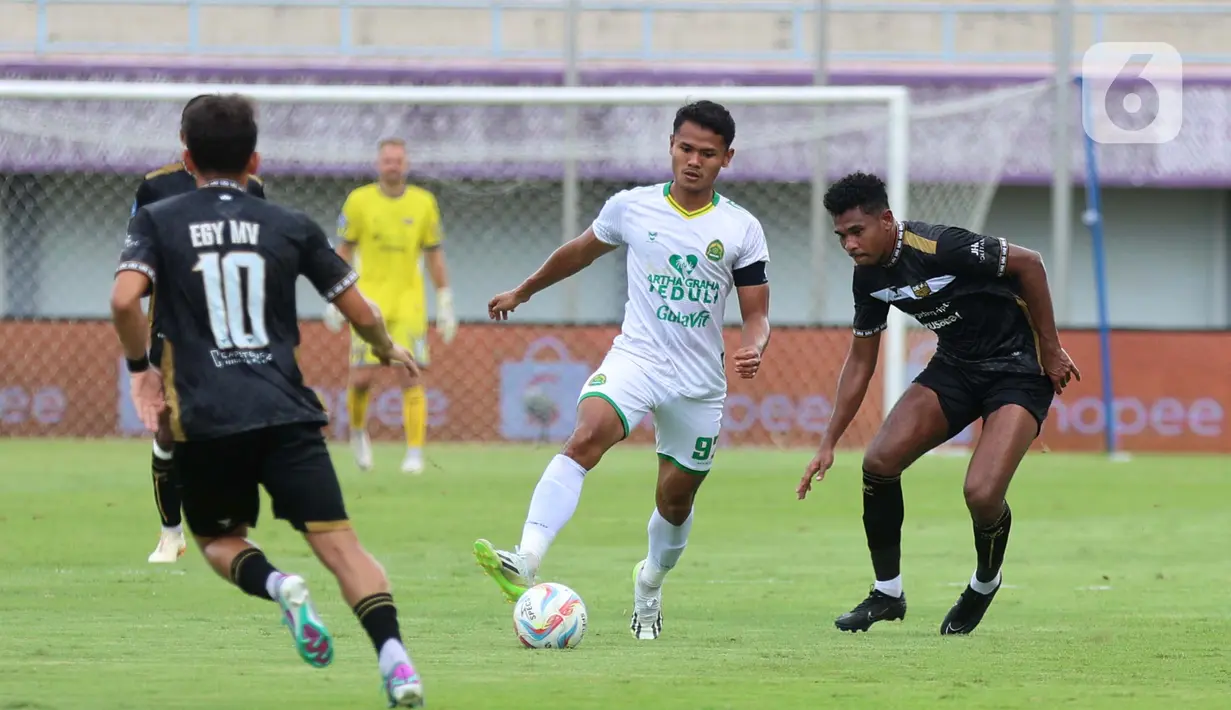 Persikabo 1973 baru bisa memperkecil kekalahan lewat gol Dimas Drajad pada menit ke-28. (Bola.com/M Iqbal Ichsan)