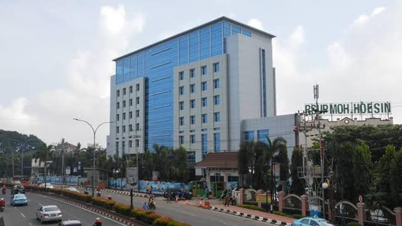 50 Orang Karyawan RSMH Palembang Positif COVID-19, Diduga Terpapar Omicron