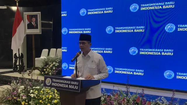 Menteri Transmigrasi, Iftitah Sulaiman Suryanagara dalam acara Transformasi Transmigrasi yang berlangsung di Gedung Balai Makarti, Jakarta Selatan, pada Senin (24/3/2025).