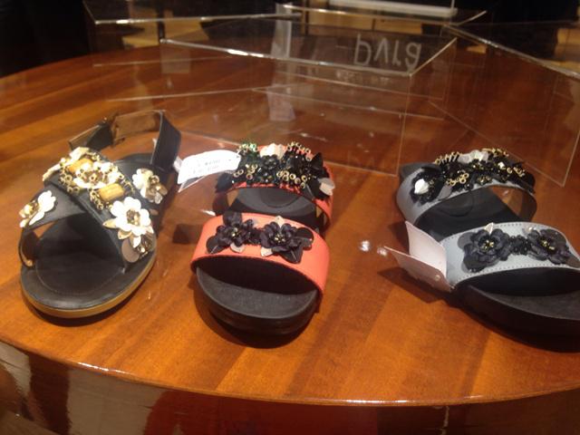 Sandal produk Pvra | Photo: Copyright Vemale.com/Anisha SP