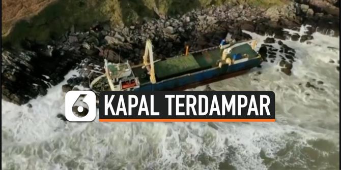 VIDEO: Kapal Raksasa Tanpa Awak Terdampar di Pantai Irlandia