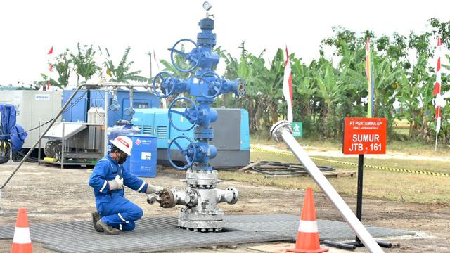 Pertamina mulai mengimplementasikan teknologi Carbon Capture Storage (CCS)/Carbon Capture Utilization and Storage (CCUS) dengan melakukan injeksi perdana C02 di Lapangan Pertamina EP Jatibarang Field, Indramayu, Jawa Barat