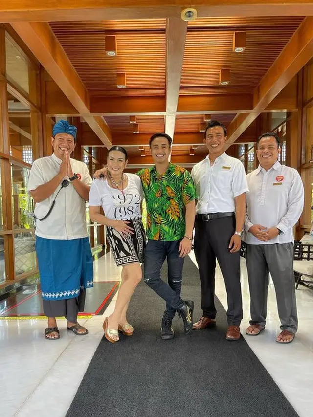 6 Potret Terbaru Jennifer Jill Usai Turun Berat Badan 18 Kg, Awet Muda di Usia 51 Tahun