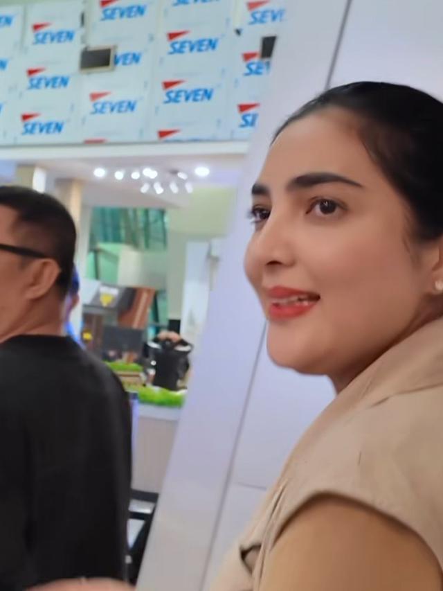 Ashanty salah sembut pria yang dikira suaminya. (credit:instagram.com/ashanty_ash)