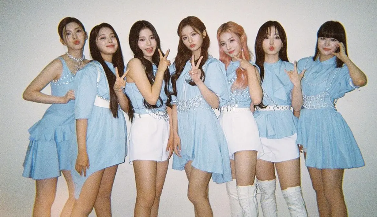 Jinni yang memiliki posisi sebagai vokalis, dancer serta rapper ini disebut memilih hengkang dari grup serta agensi karena adanya masalah pribadi. Keluarga Jinni ini disayangkan oleh banyak netizen media sosial. (Liputan6.com/IG/@nmixx_official)