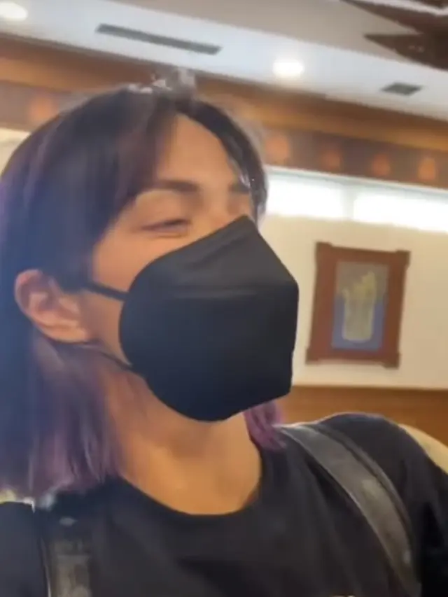 Gaya Rambut Terbaru Nia Ramadhani Setelah Bebas