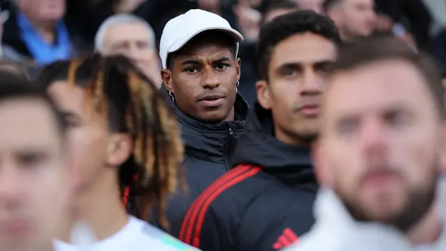 Foto: Ketika Marcus Rashford Cuma Bisa Nonton MU Akibat Hukuman Setelah Dirinya Pesta Dugem