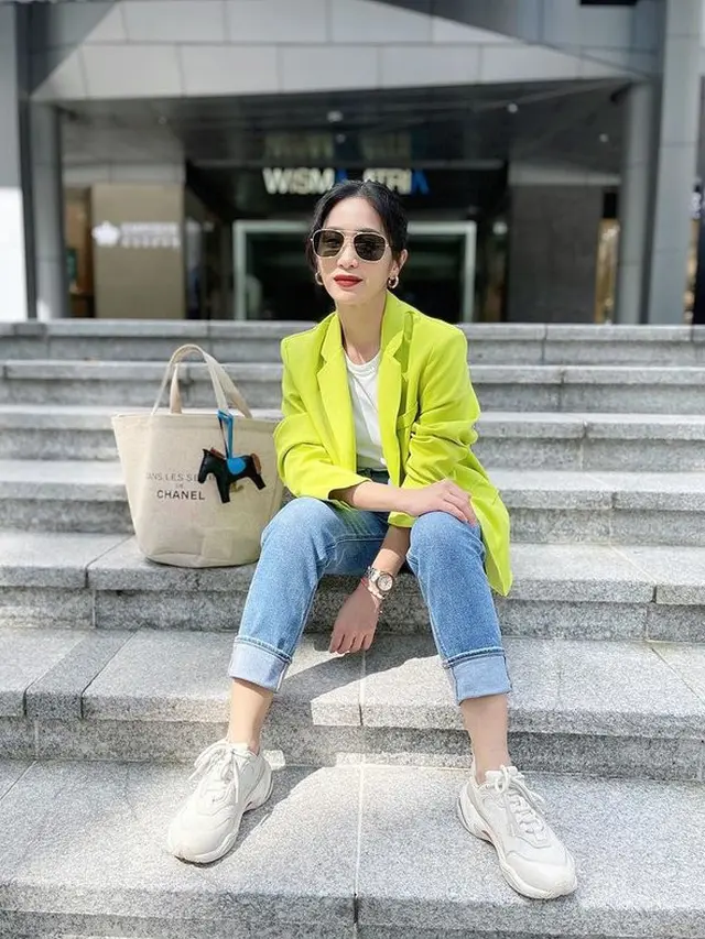 Bunga Zainal Jadi Pengusaha