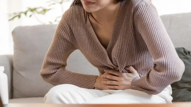 Atasi Nyeri Saat Menstruasi Biar Nggak Mengganggu Aktivitas Sehari-hari, Yuk Terapkan 12 Cara Ini!