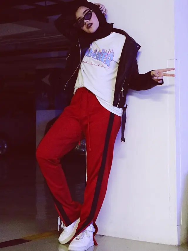 [Bintang] Tampil Pakai Hijab, 5 Gaya Sporty Sivia Azizah Makin Kekinian