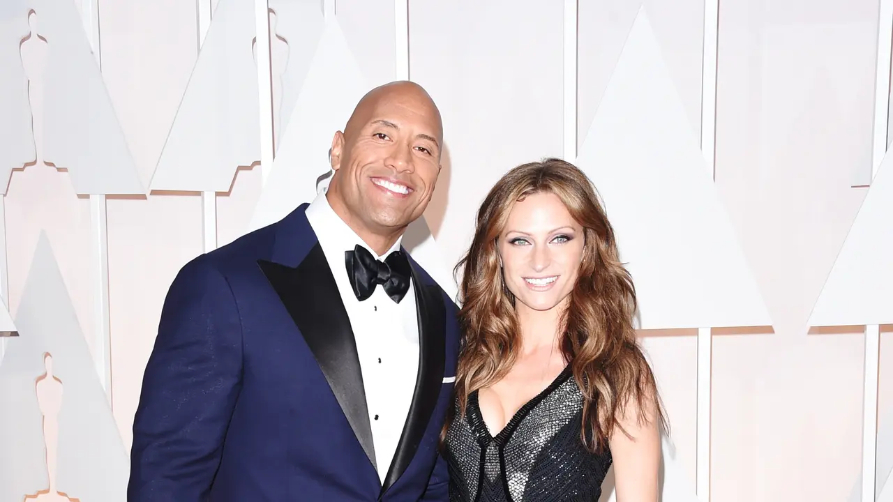 Dwayne Johnson dan Lauren Hashian