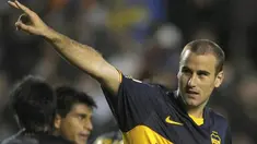 Penyerang Boca Juniors, Rodrigo Palacio merayakan golnya ke gawang Deportivo Tachira dalam pertandingan penyisihan Grup 2 Copa Libertadores di Stadion La Bombonera, Buenos Aires, 30 April 2009. AFP PHOTO/Juan Mabromata
