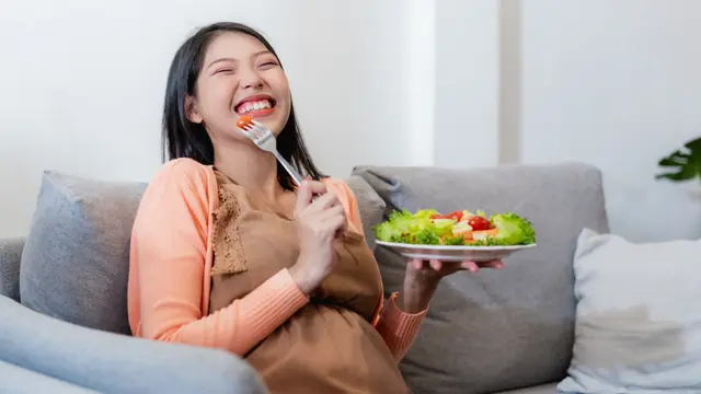 Harus Ekstra Hati-hati, Begini Tips Mengatasi Jerawat yang Muncul pada Ibu Hamil