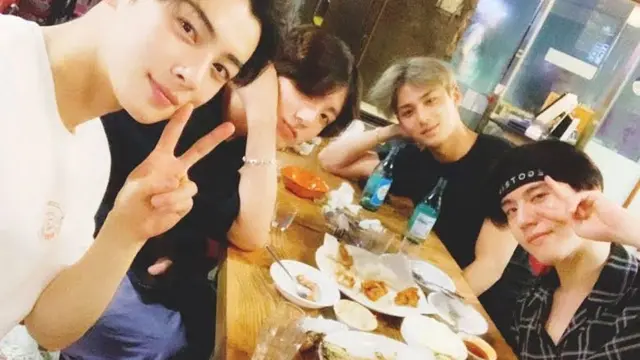 Cha Eunwoo, Jungkook, Mingyu,Yugyeom | @BTS_twt/Twitter via Koreaboo
