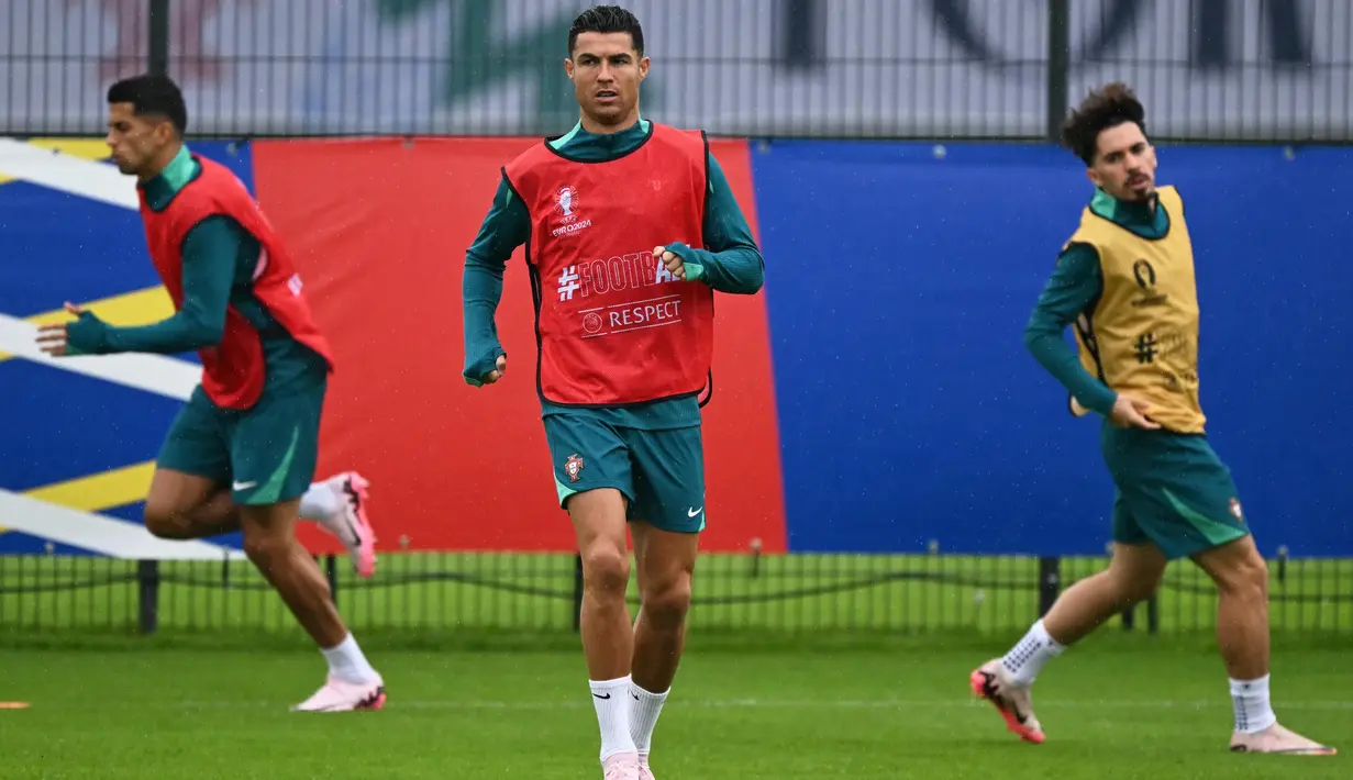 Pertandingan Portugal melawan Slovenia akan berlangsung di Deutsche Bank Park (Frankfurt Arena) pada Selasa 2 Juli 2024 pukul 02:00 WIB dini hari. (PATRICIA DE MELO MOREIRA/AFP)