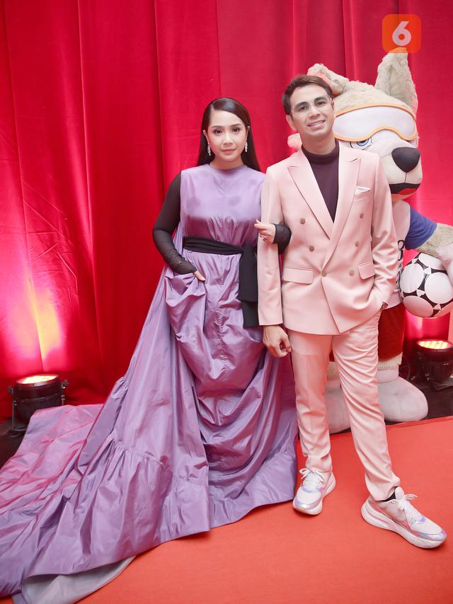 [Fimela] Pasangan Selebriti -Raffi Ahmad dan Nagita Slavina