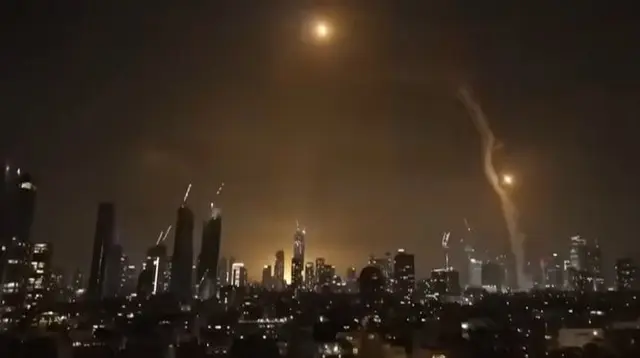Ilustrasi - Perang Iran Israel di udara. (Foto: Tangkapan Layar YT)