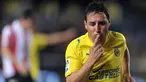 Kegembiraan gelandang Villarreal, Santi Cazorla setelah mencetak gol ke gawang Athletic Bilbao dalam lanjutan La Liga yang berlangsung di Madrigal Stadium, Villarreal, 21 Maret 2009. AFP PHOTO/DIEGO TUSON 