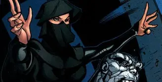 Soorayah Qadir adalah mutant dan menjadi anggota X-Men. Ia miliki kemampuan untuk mengubah dirinya menjadi pasir. (SuperheroPedia.xyz)